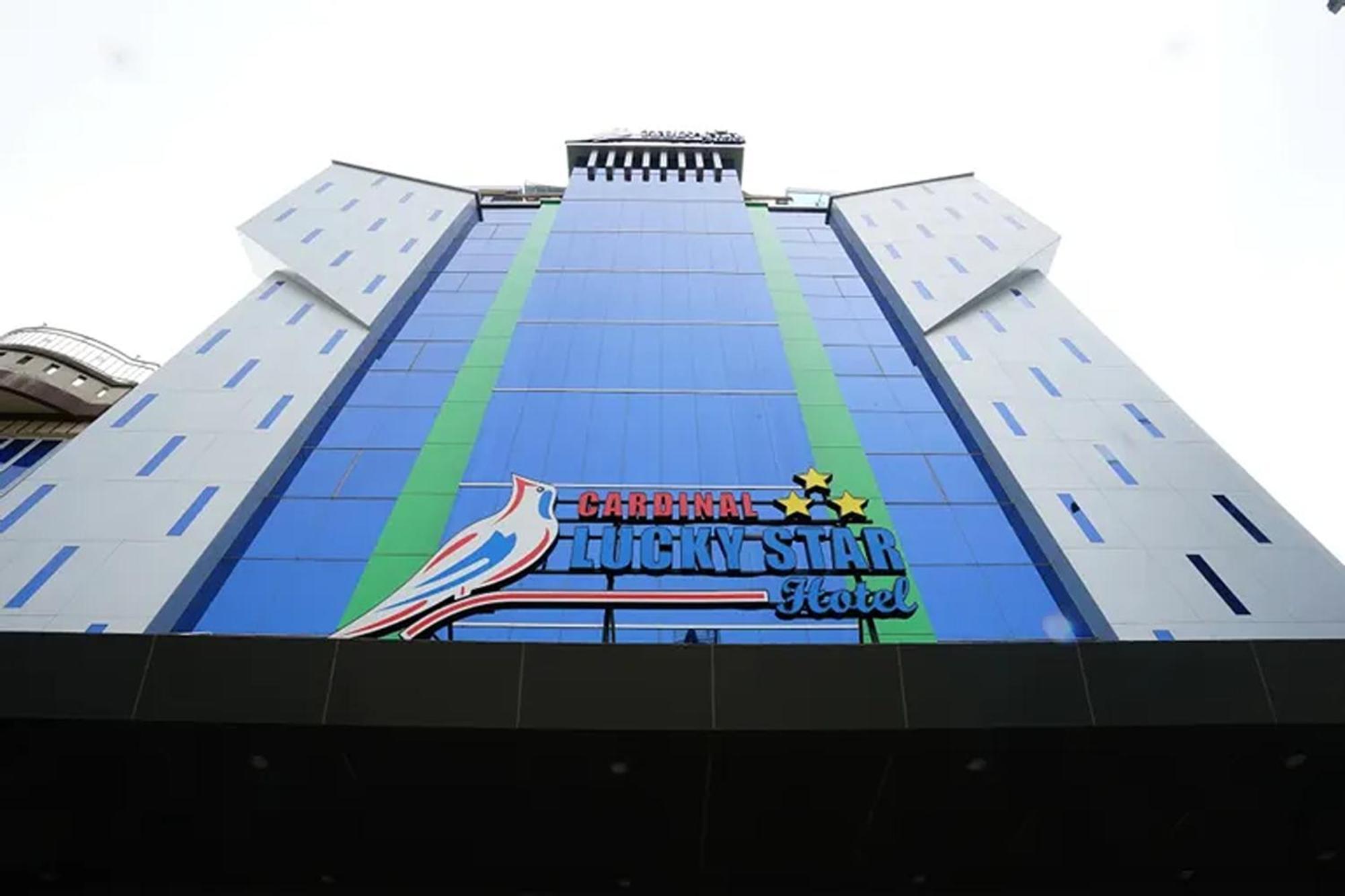 Lucky Stary Hotel Batam Nagoya Exterior photo